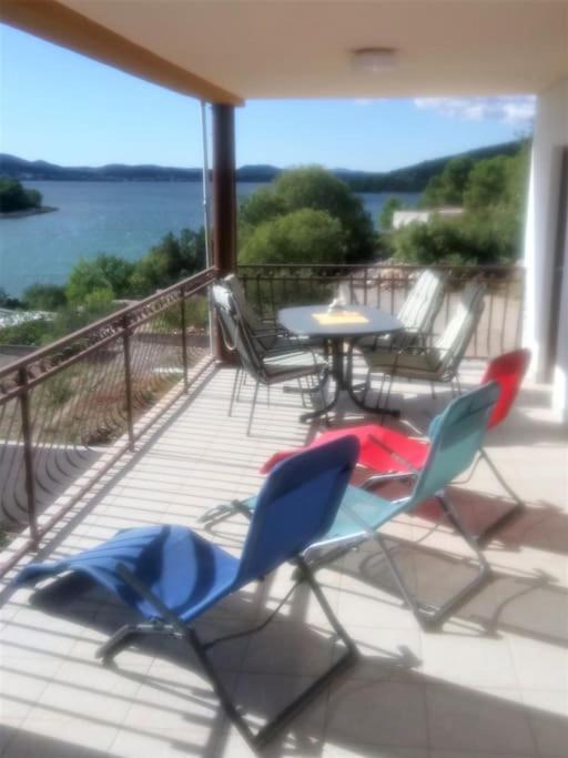 Ferienhaus Am Wasser - Kuca Rio - Iberische Finca In Dalmatien Bilice Bagian luar foto